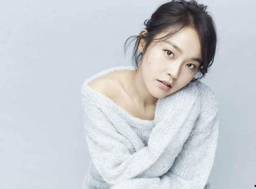 爆料娱乐圈张佳宁小说,娱乐圈风云再起，揭秘明星背后的故事