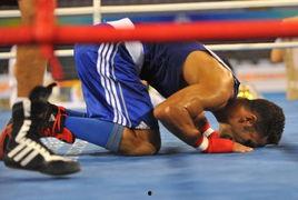 日本打拳击亲嘴,激战中的意外亲嘴瞬间